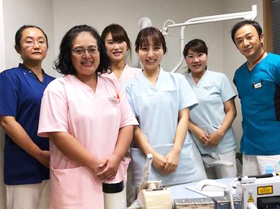 おこひら歯科医院 院長の顔写真です